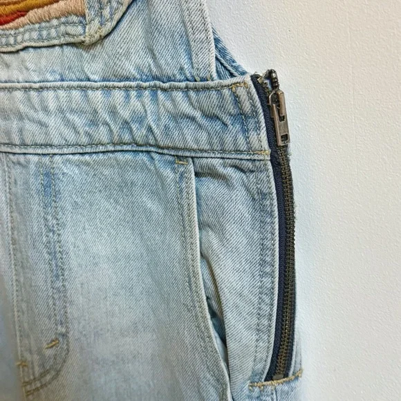 Levi’s Overalls | Hand Embroidered | Slim Fit | Size 24 - Picture 6 of 10